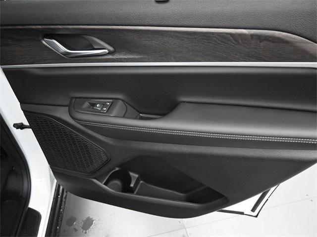 new 2025 Jeep Grand Cherokee L car, priced at $49,065