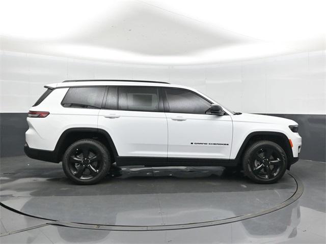 new 2025 Jeep Grand Cherokee L car, priced at $49,065