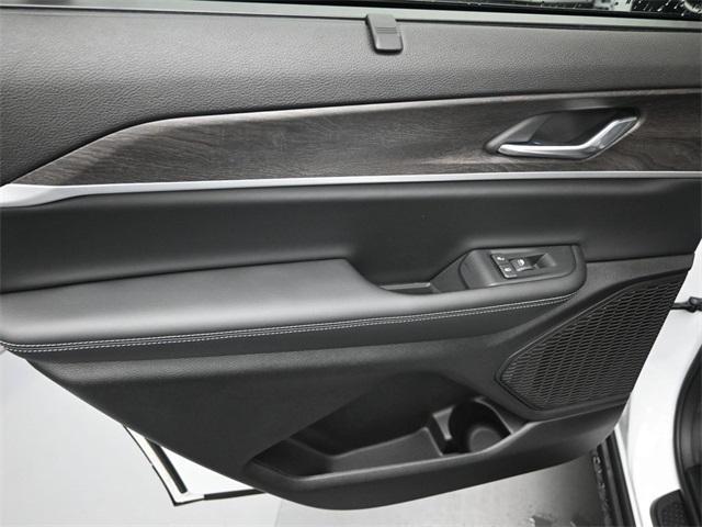 new 2025 Jeep Grand Cherokee L car, priced at $49,065
