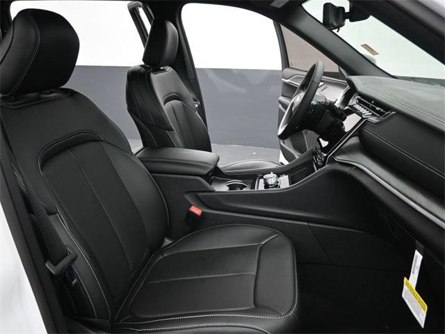 new 2025 Jeep Grand Cherokee L car, priced at $49,065