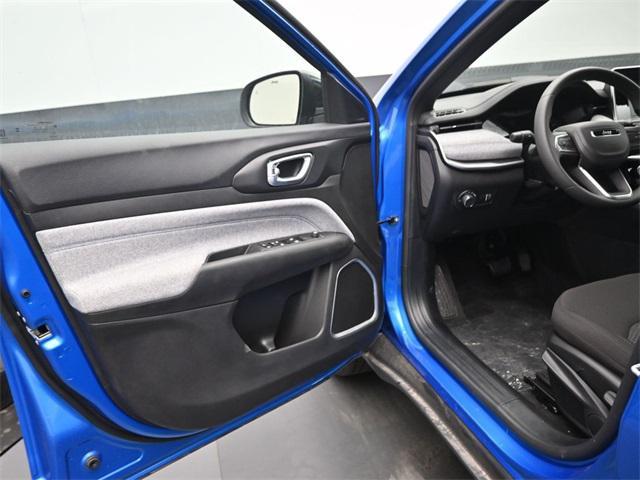 new 2025 Jeep Compass car, priced at $24,985
