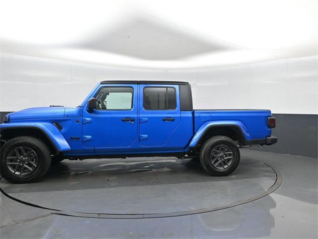 new 2025 Jeep Gladiator car, priced at $42,689