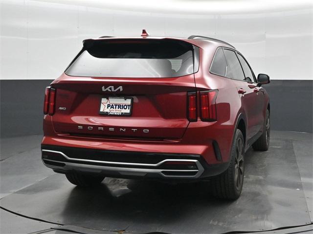 used 2022 Kia Sorento car, priced at $31,900