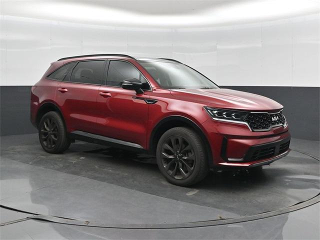 used 2022 Kia Sorento car, priced at $31,900