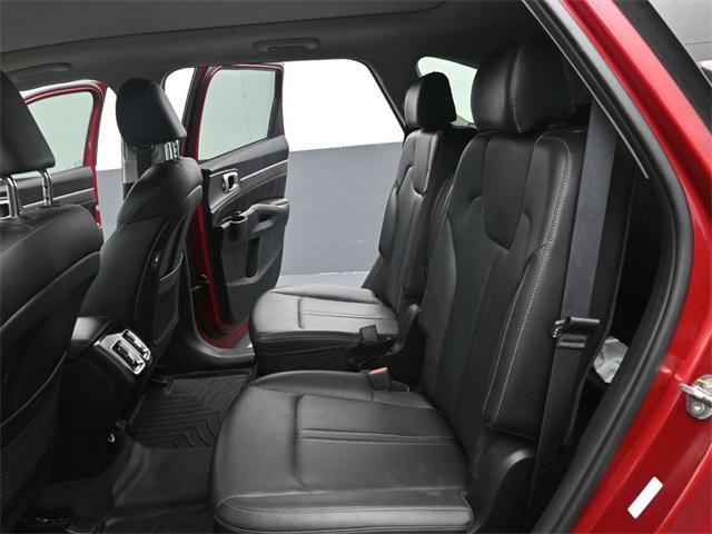 used 2022 Kia Sorento car, priced at $31,900