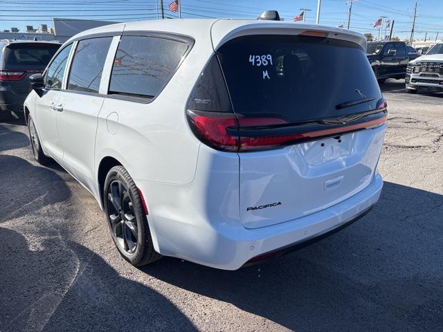 new 2026 Chrysler Pacifica car, priced at $42,358
