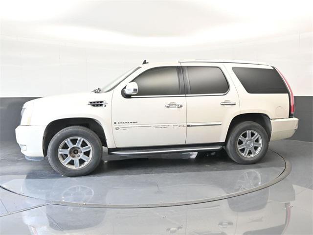 used 2007 Cadillac Escalade car, priced at $3,500