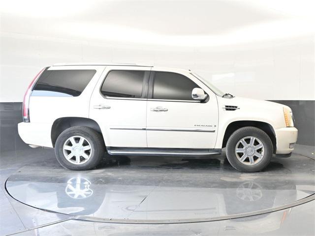 used 2007 Cadillac Escalade car, priced at $3,500