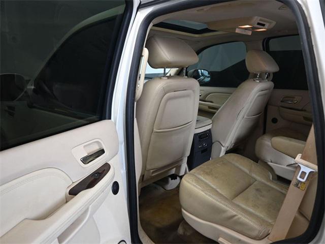 used 2007 Cadillac Escalade car, priced at $3,500