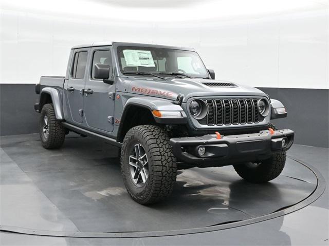 new 2025 Jeep Gladiator car, priced at $50,227