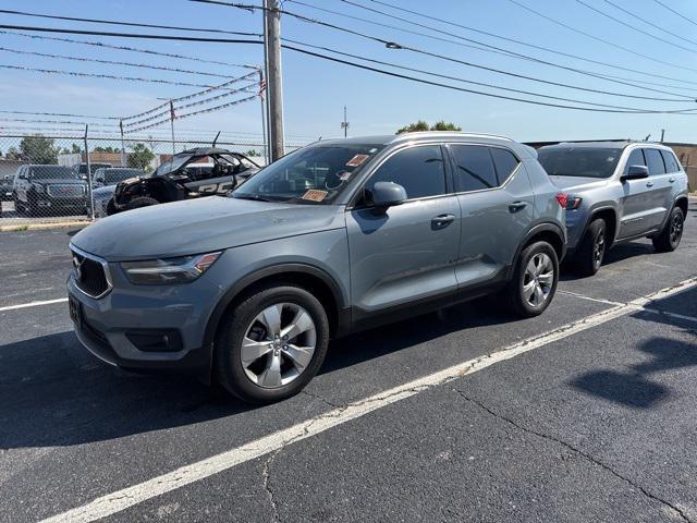 used 2022 Volvo XC40 car, priced at $21,888