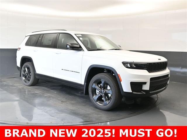 new 2025 Jeep Grand Cherokee L car, priced at $42,200