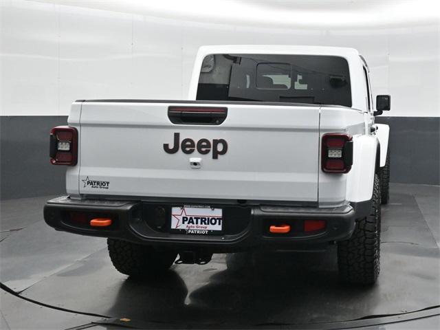 new 2025 Jeep Gladiator car, priced at $50,373