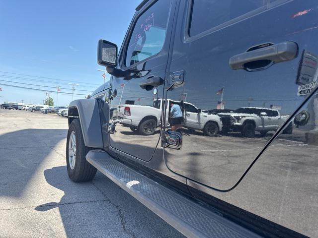 used 2020 Jeep Gladiator car, priced at $27,888