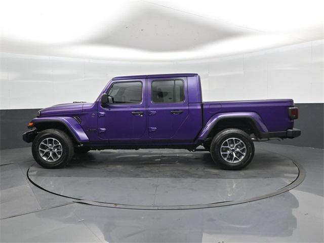 new 2026 Jeep Gladiator car, priced at $47,968