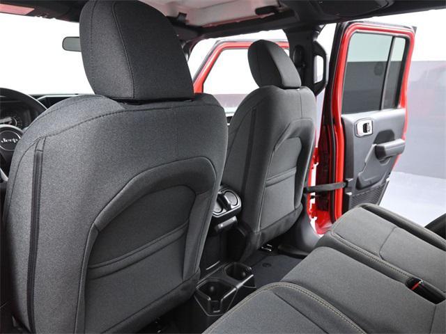 new 2025 Jeep Gladiator car, priced at $40,950