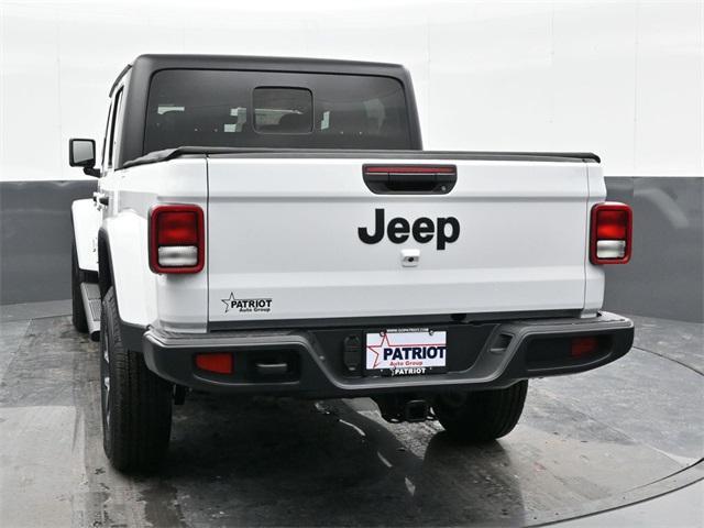 new 2024 Jeep Gladiator car, priced at $46,000