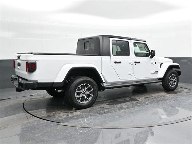 new 2024 Jeep Gladiator car, priced at $46,000