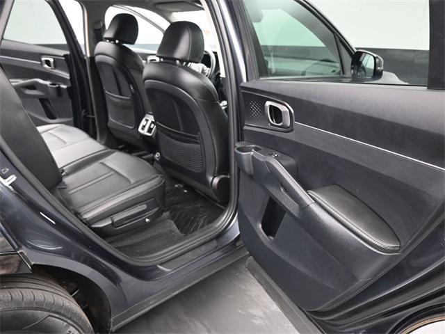 used 2023 Kia Sorento car, priced at $27,700
