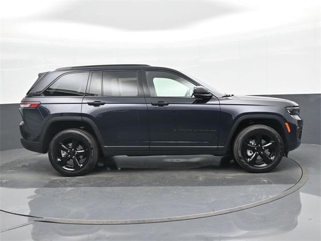 new 2024 Jeep Grand Cherokee car, priced at $41,030