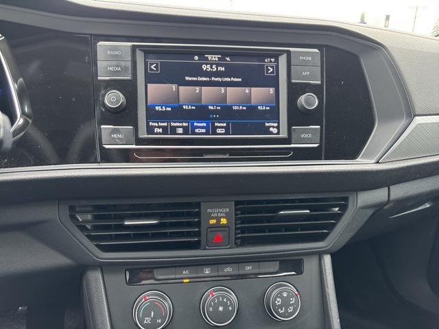 used 2022 Volkswagen Jetta car, priced at $15,000