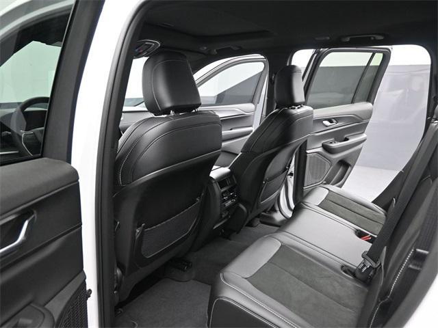 new 2025 Jeep Grand Cherokee car, priced at $38,280
