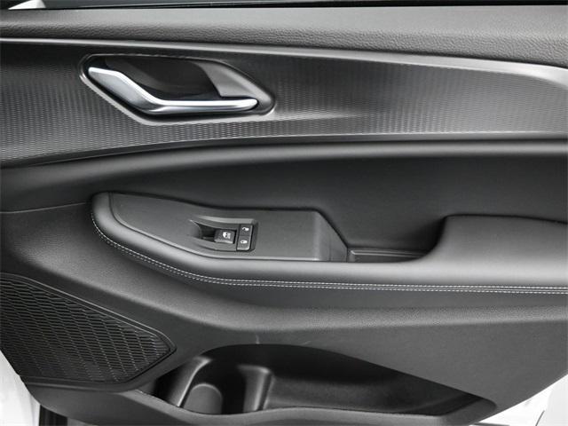 new 2025 Jeep Grand Cherokee car, priced at $38,280