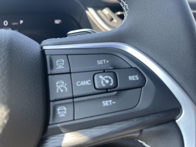 new 2025 Jeep Grand Cherokee car, priced at $33,525