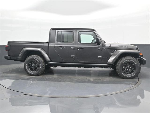 new 2024 Jeep Gladiator car, priced at $51,930