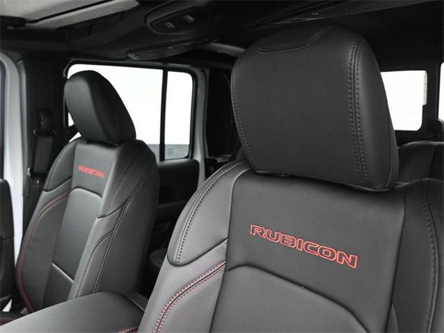 new 2025 Jeep Gladiator car, priced at $50,306