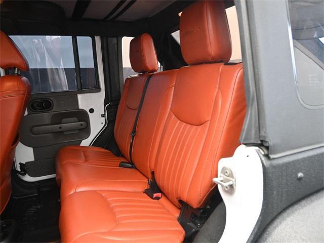 used 2015 Jeep Wrangler Unlimited car, priced at $22,700