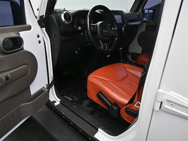used 2015 Jeep Wrangler Unlimited car, priced at $22,700