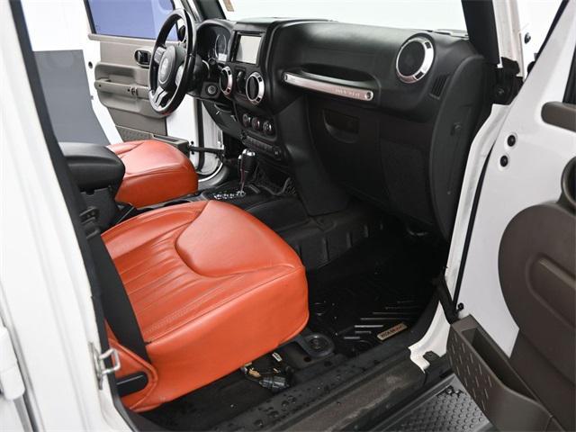 used 2015 Jeep Wrangler Unlimited car, priced at $22,700