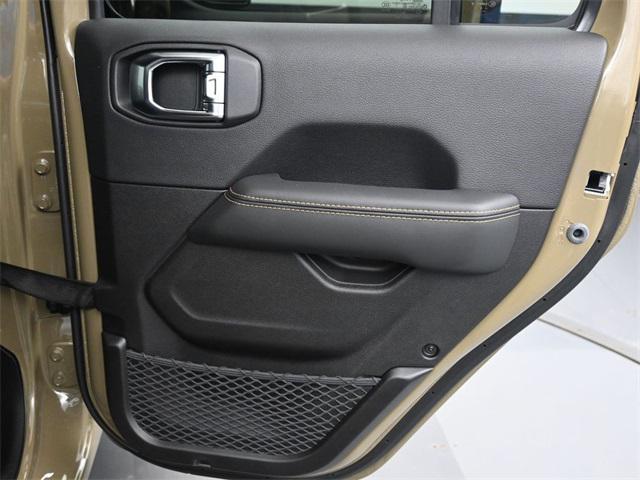 new 2025 Jeep Gladiator car, priced at $45,800