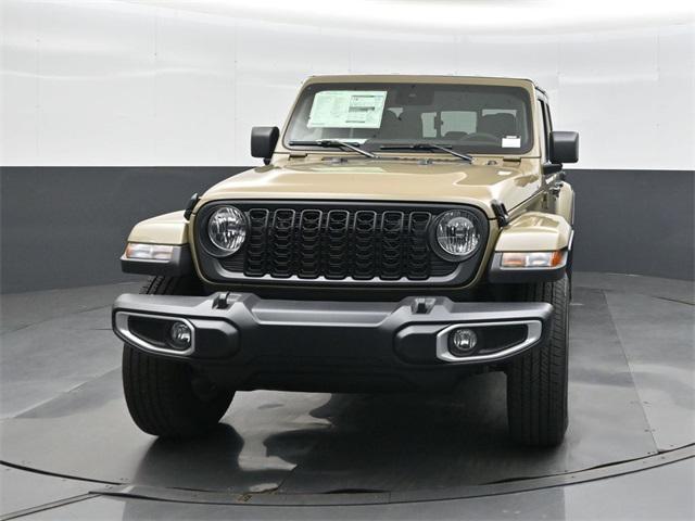 new 2025 Jeep Gladiator car, priced at $45,800