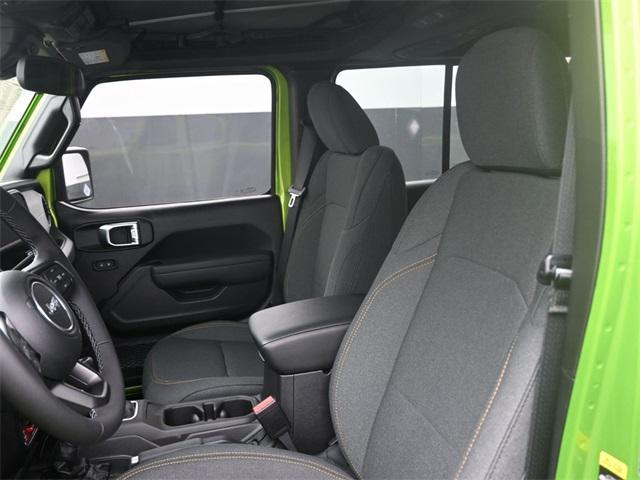 new 2025 Jeep Wrangler car