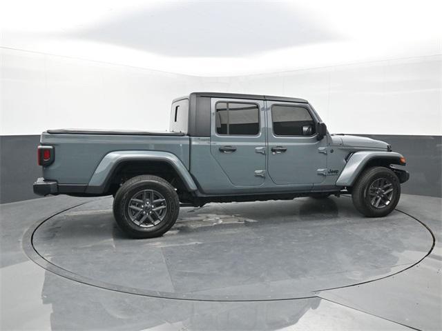 used 2024 Jeep Gladiator car, priced at $37,700