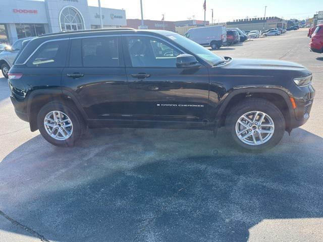 new 2025 Jeep Grand Cherokee car, priced at $39,495