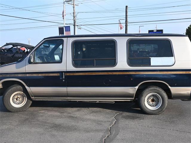 used 1992 Ford E150 car, priced at $3,000