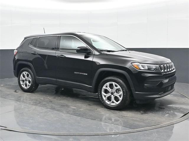 new 2025 Jeep Compass car, priced at $22,085