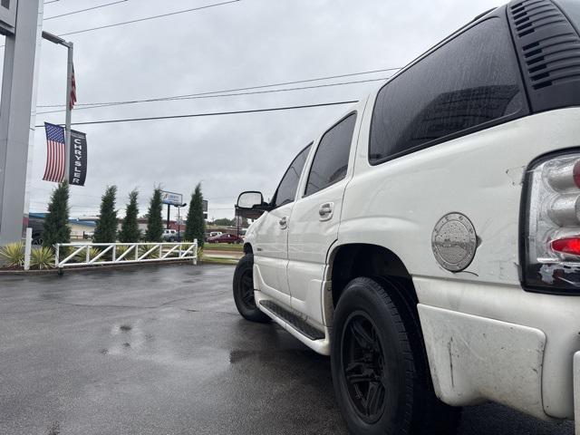 used 2003 GMC Yukon car, priced at $6,372
