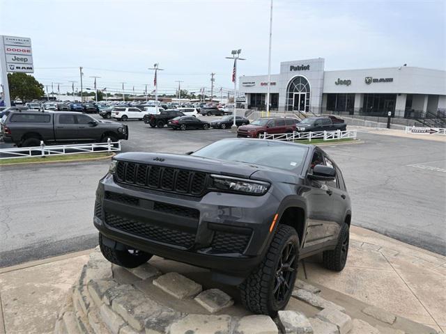 new 2024 Jeep Grand Cherokee L car, priced at $48,575