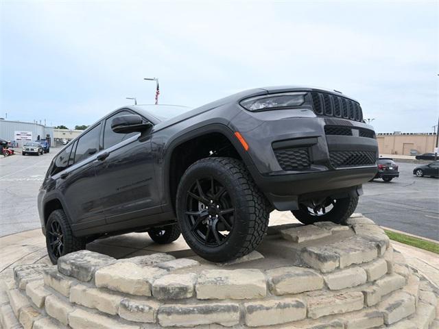 new 2024 Jeep Grand Cherokee L car, priced at $48,575