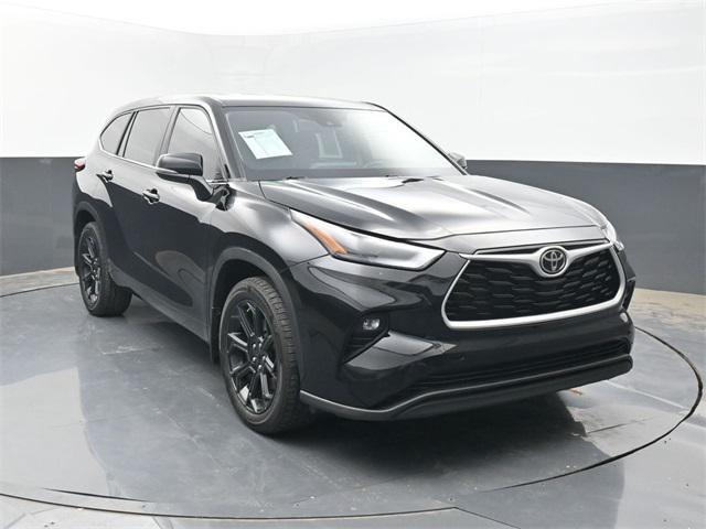 used 2023 Toyota Highlander car, priced at $24,588