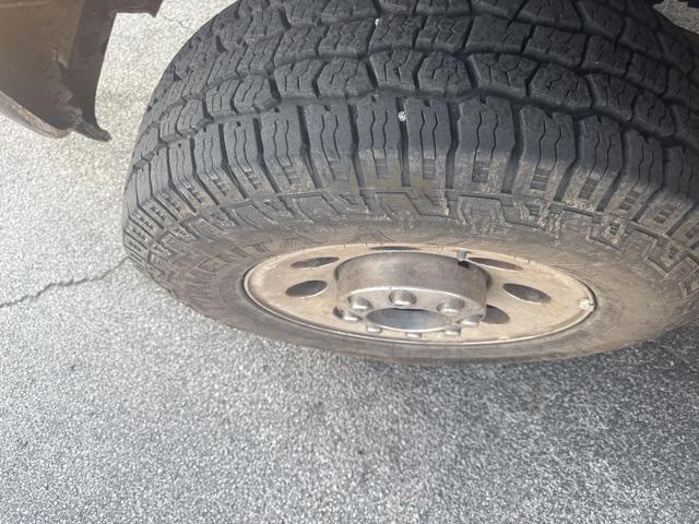 used 2005 Ford F-250 car, priced at $5,250