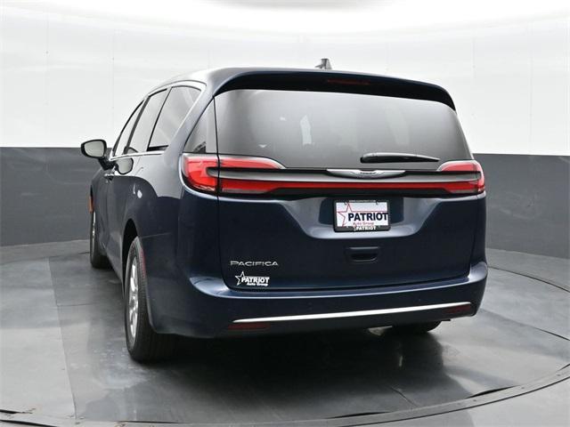 new 2025 Chrysler Pacifica car, priced at $37,470