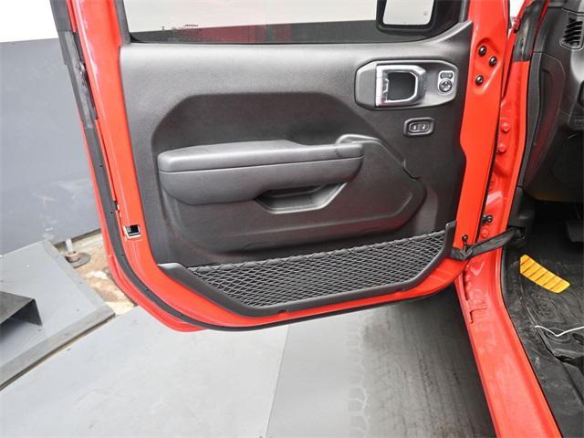 new 2025 Jeep Wrangler car, priced at $44,800