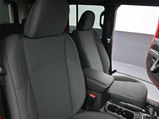 new 2025 Jeep Wrangler car, priced at $43,168