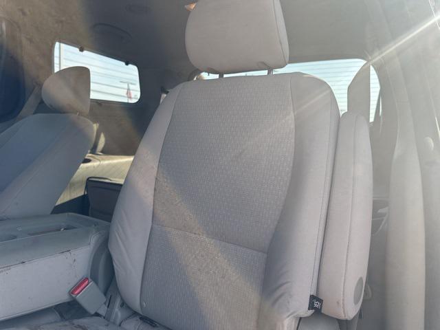 used 2016 Kia Sedona car, priced at $4,000