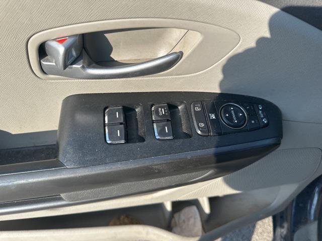 used 2016 Kia Sedona car, priced at $4,000